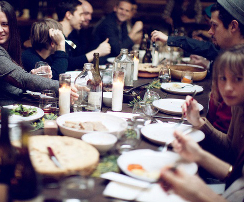 <p>Arkadaşlarla toplanıp yemek organizasyonu yapmak her zaman iyidir. Ama bazı tipler vardır ki size yemekte farklı duygular yaşatabilirler... </p>
